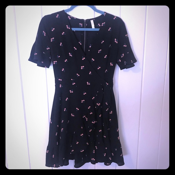 EUC Xhilaration Ruffle Faux Wrap Cherry dress xs - Picture 2 of 8